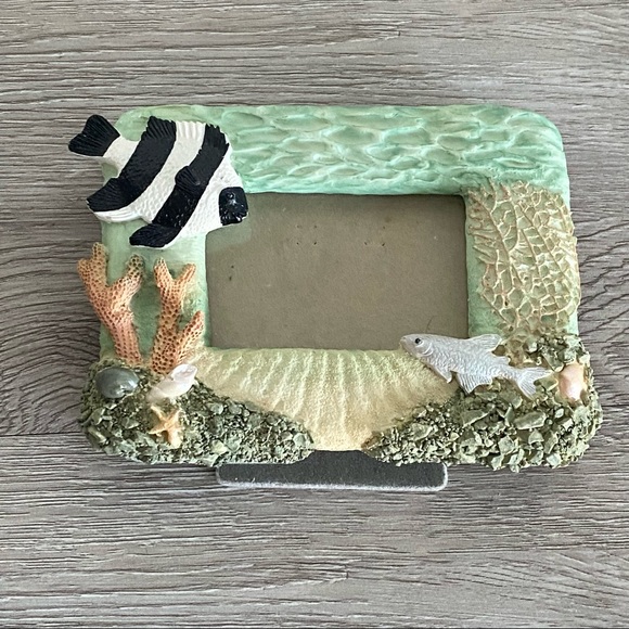 VTG Ocean Fish Shell  Starfish Beach Picture Frame - Picture 2 of 13